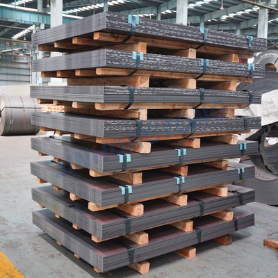 1000-2200 mm Larghezza JIS certificata S45C Fogli di acciaio laminato a caldo secondario in bobina