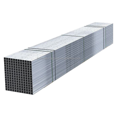 Forma di sezione rettangolare galvanizzata a caldo SHS 40x40 tubo quadrato tubo di acciaio ondulato con tappo di tubo di plastica