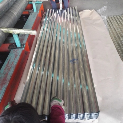 Strato galvanizzato a sfera regolare ad alta resistenza per coperture metalliche ondulate di larghezza 600-1250 mm