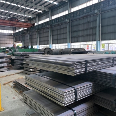 Piastre di acciaio caldo laminate a caldo non in lega ASTM A36 0,5 mm 0,55 mm 0,6 mm Piastra di acciaio laminato a caldo prima entro larghezza 600-2000 mm