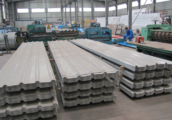 Certificato SGCC Piastra di tetto in acciaio galvanizzato GI Piastra di metallo ondulato 0,15 mm 0,18 mm 0,22 mm con certificato CE
