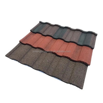 Materiali di copertura per edifici e costruzioni Pietra rivestita Piastrelle di copertura metalliche con superficie rivestita con chip di pietra a prova di ultravioletti