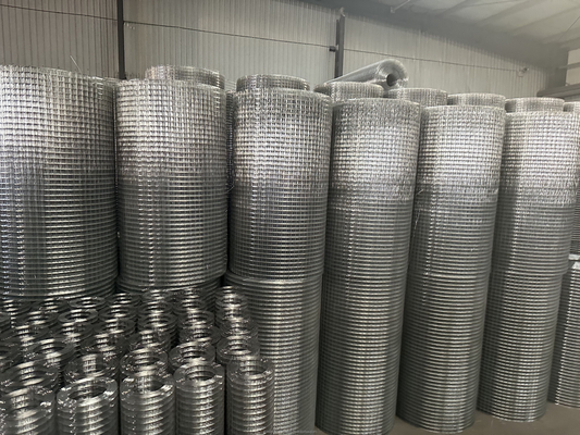 Acciaio di zinco a forma di buco quadrato con rivestimento in PVC galvanizzato a caldo