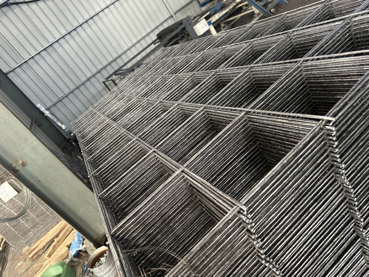 Acciaio di zinco a forma di buco quadrato con rivestimento in PVC galvanizzato a caldo