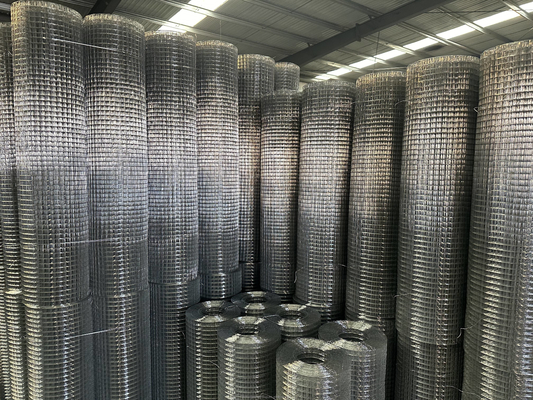 Acciaio di zinco a forma di buco quadrato con rivestimento in PVC galvanizzato a caldo