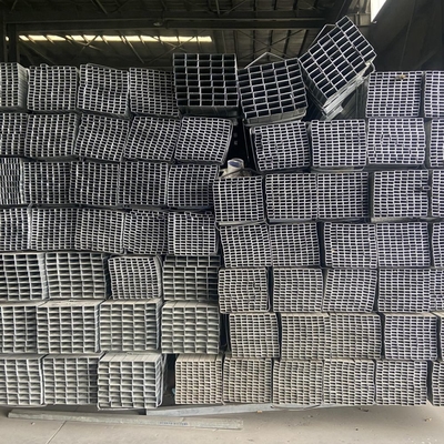 Non-Alloy Mild Carbon Steel Square Pipe ASTM A106 A36 BS Shs Galvanized Square Pipe Hot-dip Tube Box Bar Iron Pipe Prezzi EMT