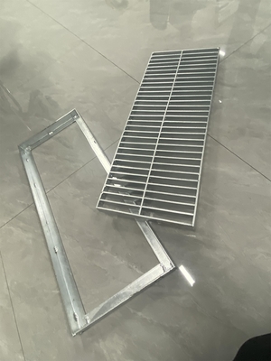 Profili galvanizzati a forma di canale in acciaio a forma di canale Q235/Q345/Q195/SS316/SS304 per progetti edili