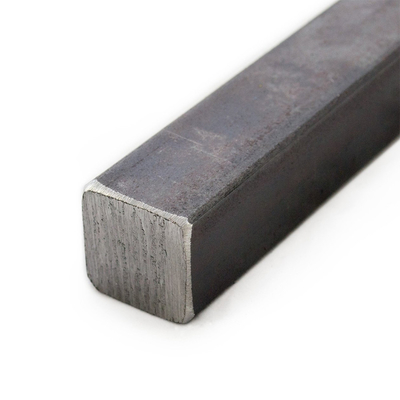 Barre torciate quadrate realizzate in AISI 1020 Barre quadrate in acciaio con superficie rivestita di colore in sezione quadrata