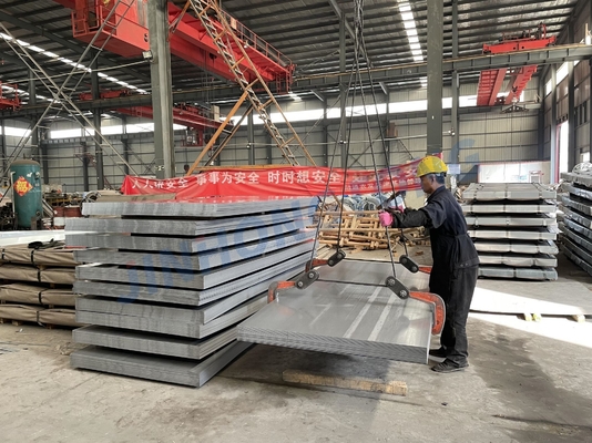 Certificato CE spessore 0,8 mm larghezza 1250 mm lamiera di acciaio laminata a freddo per prime lamiera di acciaio laminata a freddo metallo per tonnellata