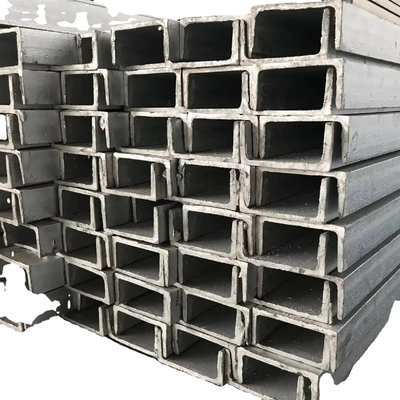 Profili di acciaio a trave U laminati a caldo Q235/Q345/SS400/ST37-2/ST52/Q420/Q460/S235JR/S275JR/S355JR per supporto strutturale