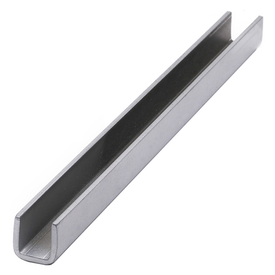 Acciaio strutturale caldo laminato a carbonio leggero canale U canale C canale JIS G3101 SS400 SS540 Q215 Ck75 S235jr Q235 Q345 Ss400 perforato