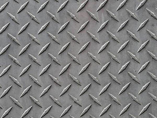 SS400 a36 S235JR 1mm 3mm 4.5mm 5mm lamiera a quadri bobina di lamiera di acciaio al carbonio entro tolleranza ± 1% e per larghezza 600-2000mm