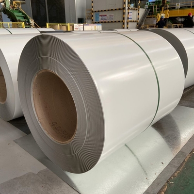 10-35 micron verniciare le bobine di acciaio galvanizzato pre-verniciate per costruzioni pieghevoli e durevoli