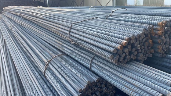 HRB400/500/ASTM A615/BS4449 Ribassi in acciaio al carbonio di grado per la costruzione commerciale