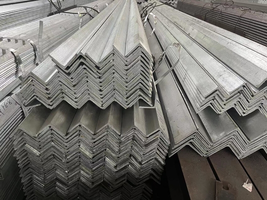 ASTM Standard Processing Drilling Equal Angle Steel Bar per la serie S235JR-S335JR spessore 3-24 mm