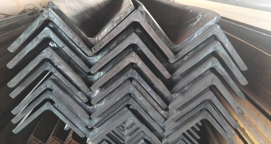 ASTM Standard Processing Drilling Equal Angle Steel Bar per la serie S235JR-S335JR spessore 3-24 mm