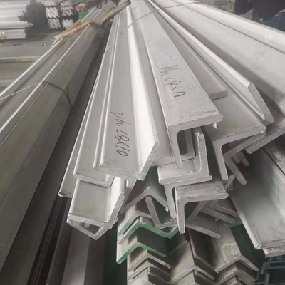 Acciaio inossidabile estrusione ad angolo retto 1,5 mm 1,6 mm L angolo a forma di barra di acciaio per il taglio standard AiSi ASTM DIN EN GB JIS bs