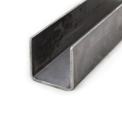 0Spessore di.8 mm-3.0 mm Acciaio al carbonio a canale U non legato per il sistema di supporto Q235 Q345 SS400 Materiale