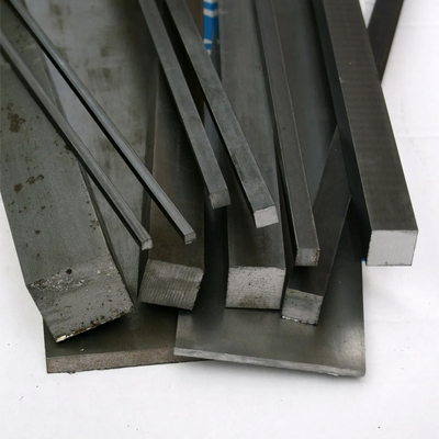 La fine Q235 Q345 SS400 materiale acciaio di carbonio Edilizia Acciaio da costruzione Barre quadrate con tolleranza ± 3% e Chamfering