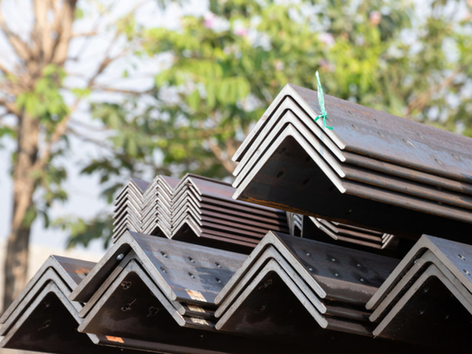 Fornisce la barra angolare ASTM A36 per acciaio da costruzione e strutturale 6m-12m S275JR Materiale da costruzione
