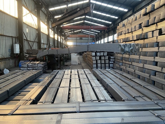 Acciaio a carbonio leggero Q195/Q235/Q215/Q235/Q345/20Cr/40Cr/20CrMo/35CrMo/42CrMo per materiali da costruzione