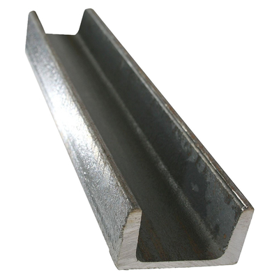 Buona qualità GB/T700 Q235 JIS G3106 SM400A SM400B U C Acciaio a canale per materiali da costruzione e da blocco