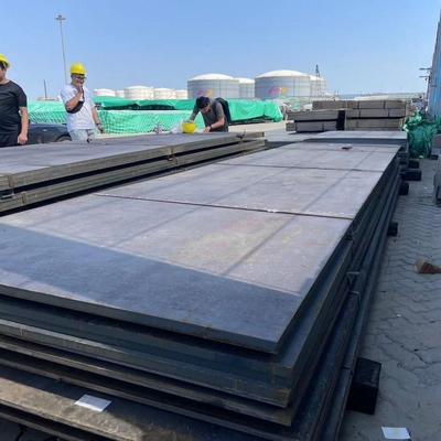 Ampio inventario di lamiere di acciaio al carbonio laminate a caldo, dimensioni 2*1250*6000 mm in tipi Q355, SS400 e Q195.
