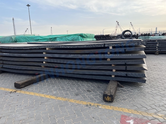 Ampia scorta di lamiere di acciaio al carbonio laminate a caldo, disponibili nelle dimensioni 212506000 mm, dei gradi Q355, SS400 e Q195