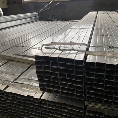 Astm Standard St37 Tubo quadrato cavo di 2,5 pollici tubo di acciaio galvanizzato tubo quadrato galvanizzato a caldo con saldatura e senza cuciture