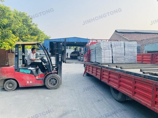 Cina Fabbrica Griglia in acciaio inossidabile antiscivolo 1m * 6m Griglia per pavimento doccia in acciaio inossidabile su misura