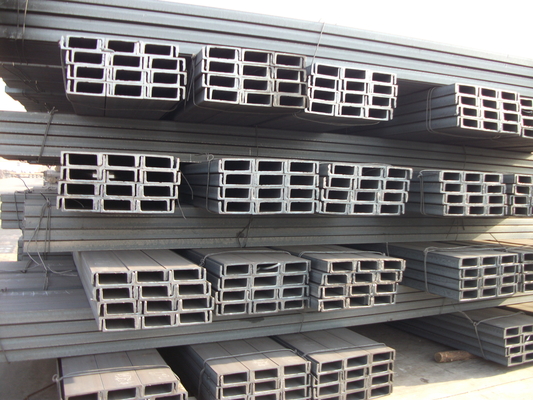 DIN EN10025 S235J2G3/G4 Acciaio di canale U &amp; C galvanizzato in alluminio di alta qualità