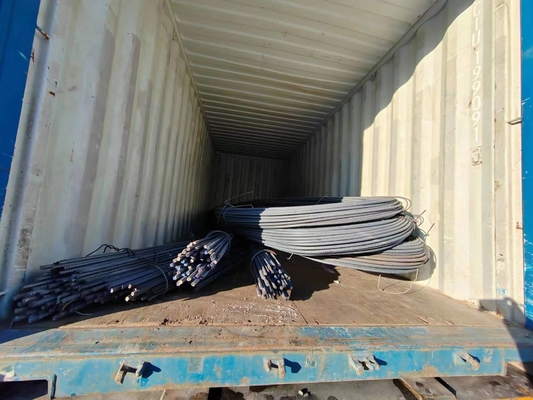 Fabbricazione in serie di barrette di acciaio al carbonio utilizzate in cantieri o in grandi industrie