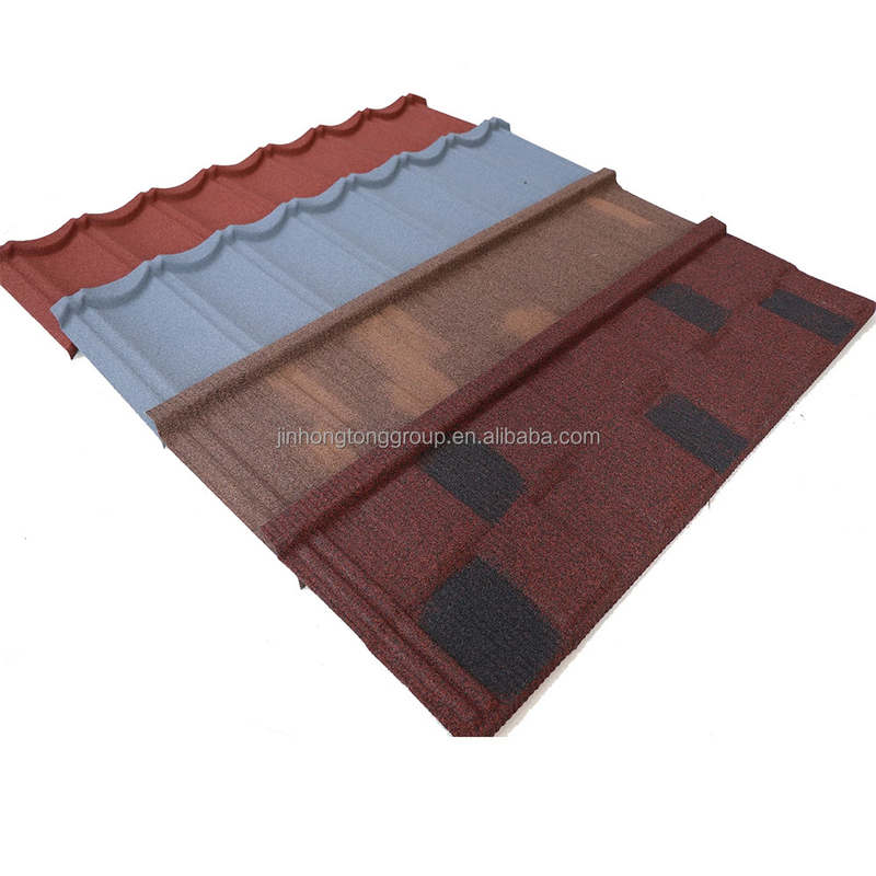 Materiali di copertura per edifici e costruzioni Pietra rivestita Piastrelle di copertura metalliche con superficie rivestita con chip di pietra a prova di ultravioletti
