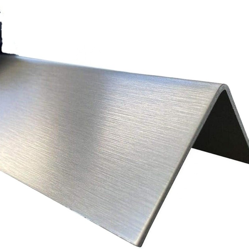 Q235/Q345/SS400/ST37-2/ST52/Q420/Q460/S235JR/S275JR/S355JR Angolo in acciaio tenero 40 mm x 40 mm x 5 mm per progetti di costruzione